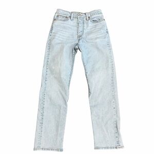 Levi's Women's Wedgie Straight Jeans | Light Wash | Size 28